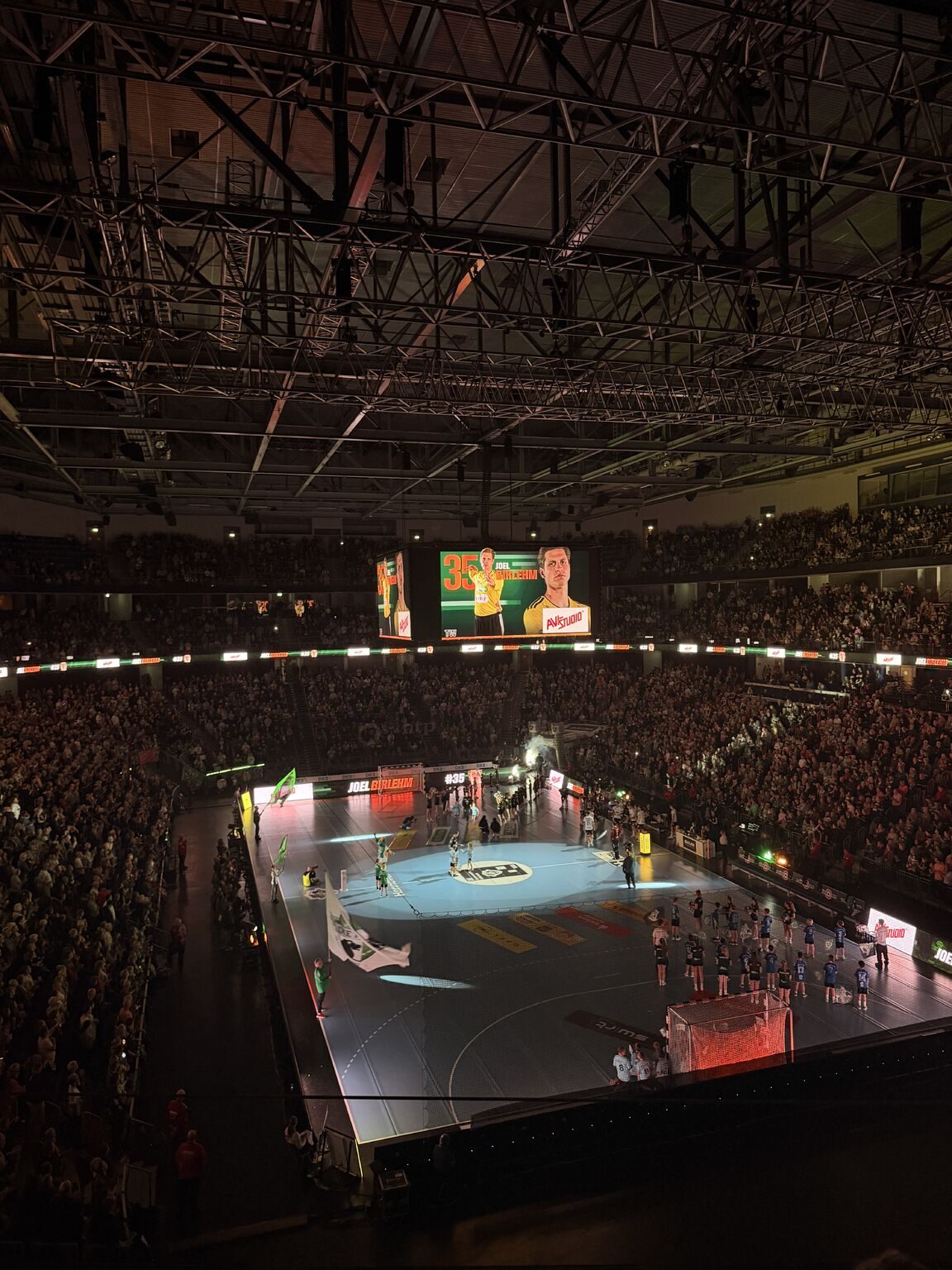 Networking der Extraklasse: Handball in der ZAG Arena Hannover